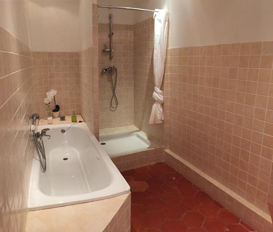 La Bellonette Marseillan  Phòng bức ảnh